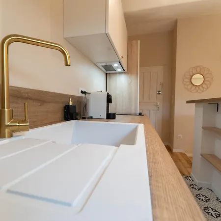 Apartment Beau 2p Au Centre De Nizza